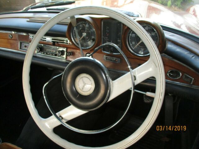 1965 Mercedes-Benz 200-Series - photo 7