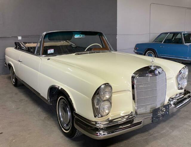 1965 Mercedes-Benz 200-Series - photo 2