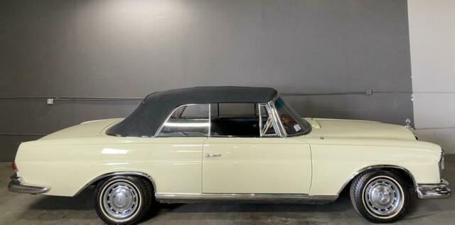 1965 Mercedes-Benz 200-Series - photo 4