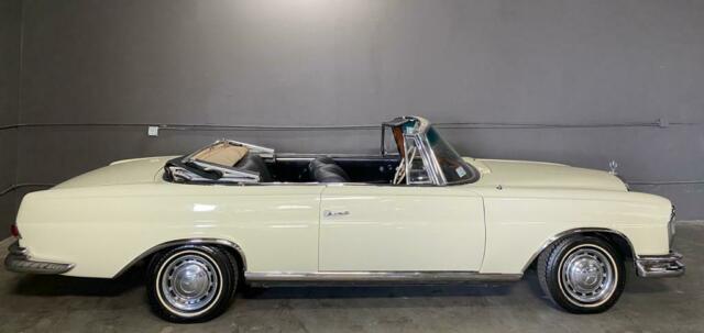 1965 Mercedes-Benz 200-Series - photo 9