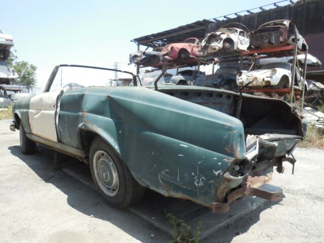 1965 Mercedes-Benz 200-Series 1965 Mercedes 220SE Convertible Project Car for Re - photo 3