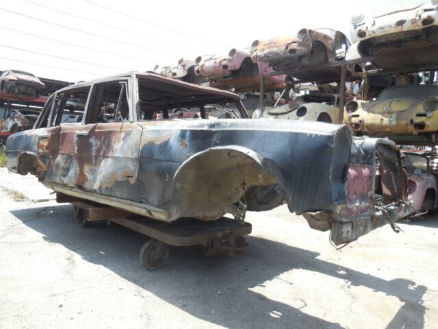 1965 Mercedes-Benz 600-Series 1965 Mercedes 600 Sedan SWB Project Car for Parts