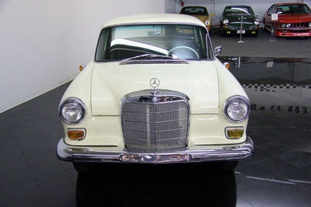 1965 Mercedes-Benz 190-Series - photo 2