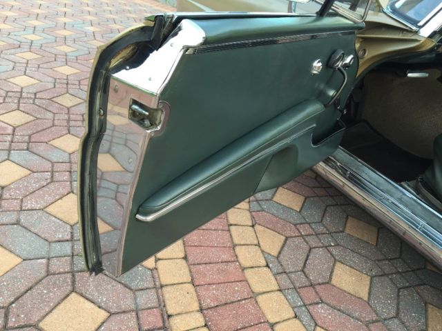 1965 Mercedes-Benz 200-Series Coupe - photo 11