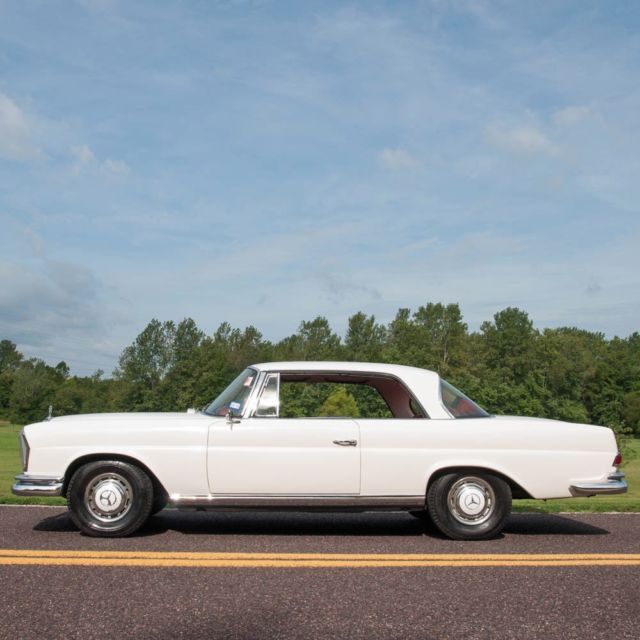1965 Mercedes Benz 220SE Coupe, 4 Speed Manual Euro Spec, Nut & Bolt Restoration 1965 Mercedes-Benz 200-Series SE
