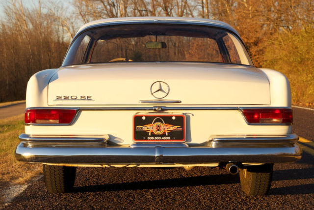1965 Mercedes-Benz 200-Series - photo 7