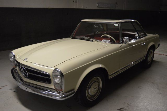 1965 Mercedes-Benz 230 SL --