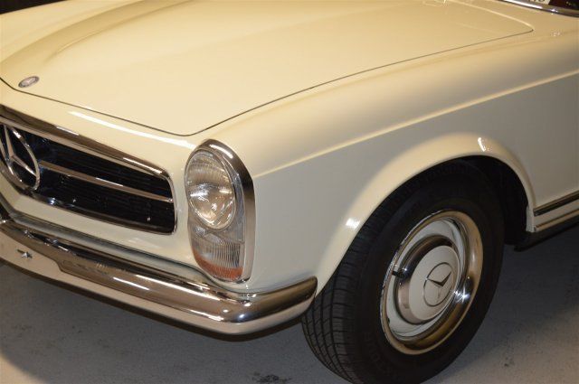 1965 Mercedes-Benz 230 SL -- - photo 6