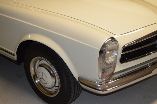 1965 Mercedes-Benz 230 SL -- - photo 9