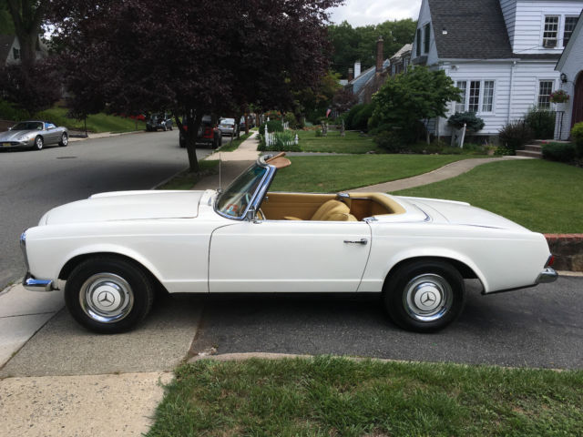 1965 Mercedes-Benz SL-Class 230SL