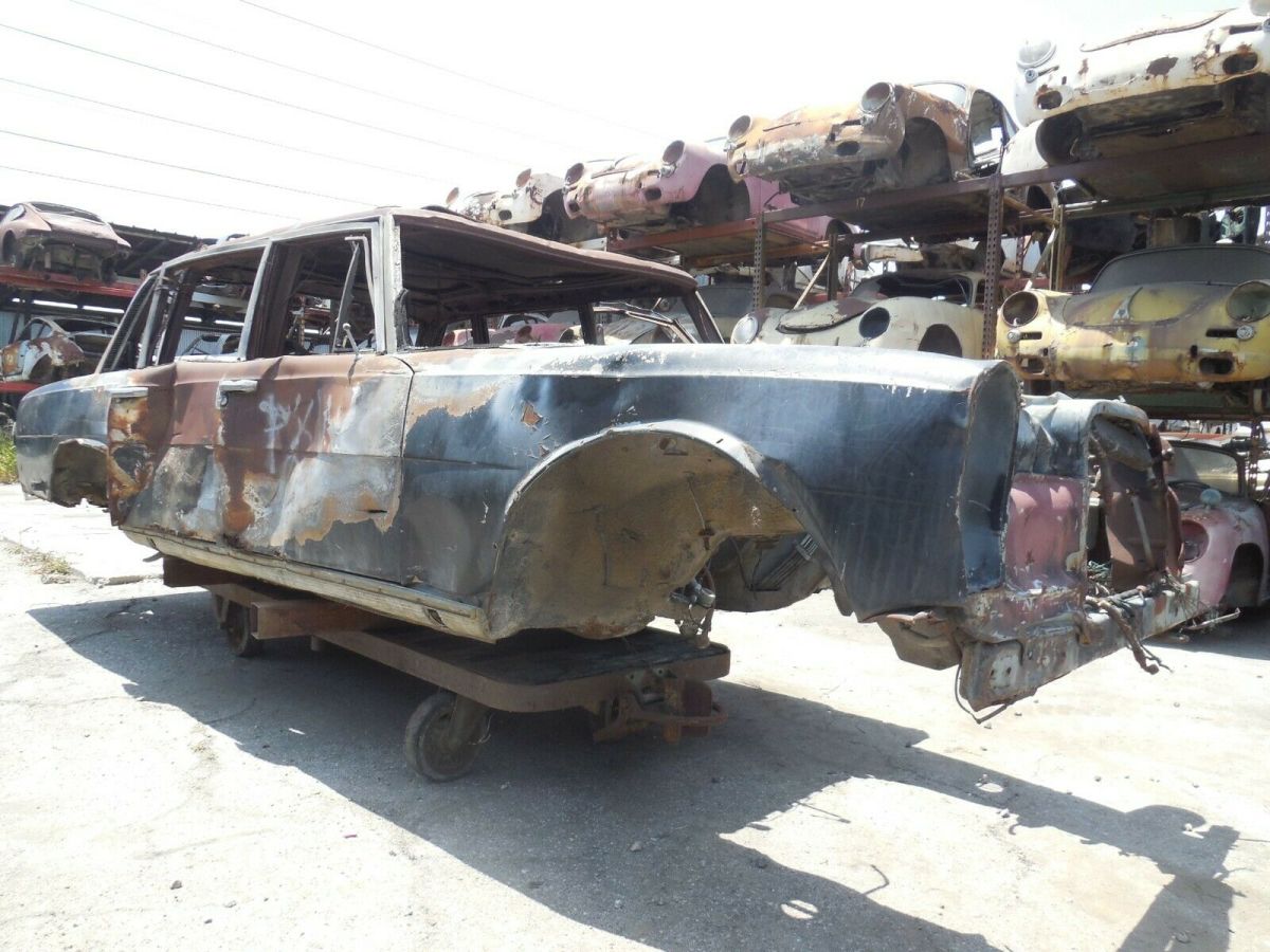 1965 Mercedes Benz 600 Sedan SWB Project Car for Parts or Restoration M100 Limo 1965 Mercedes-Benz 600-Series No Reserve Sold on CA Acquisition Bill of Sale
