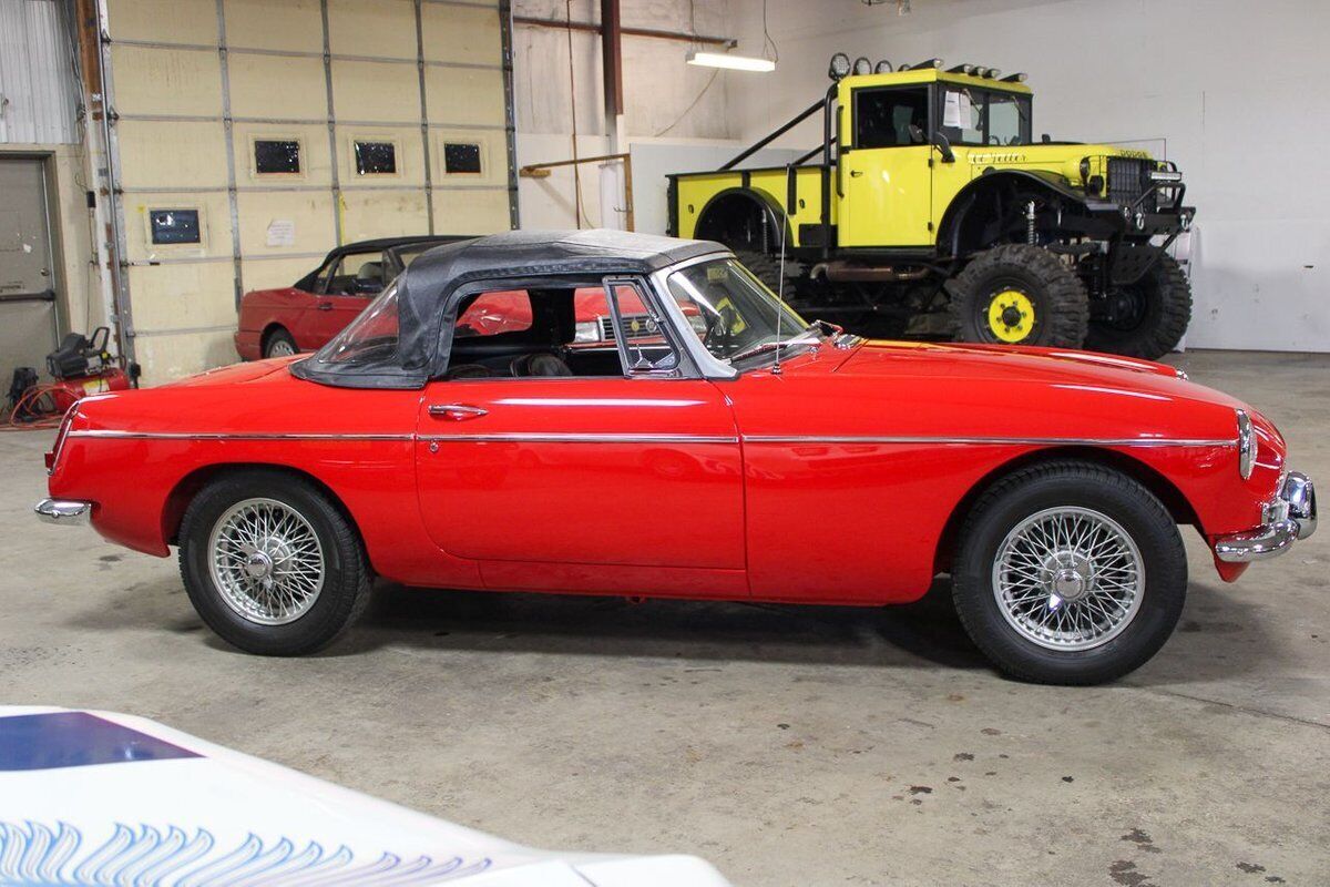 1965 MG MGB - photo 11
