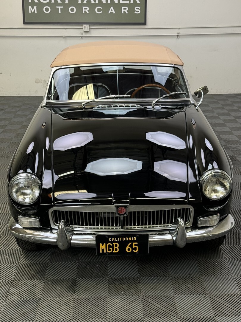 1965 MG MGB - photo 2