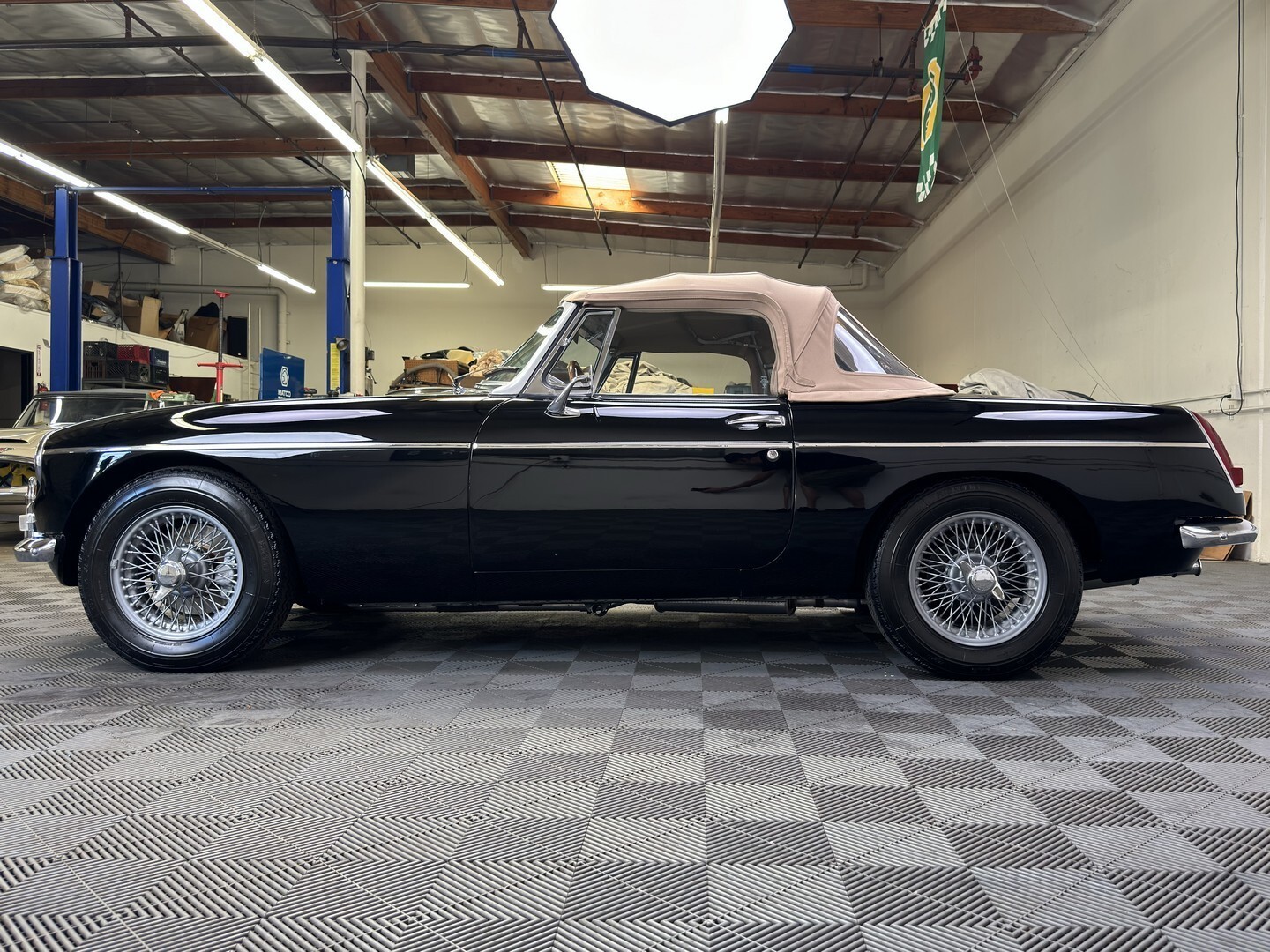 1965 MG MGB - photo 8