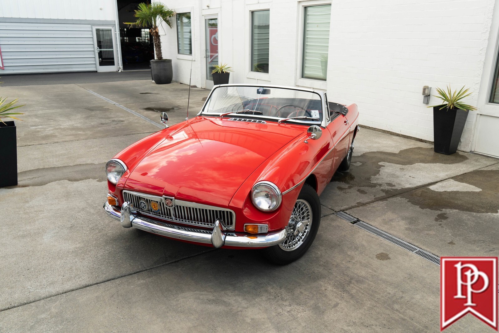 1965 MG MGB - photo 2