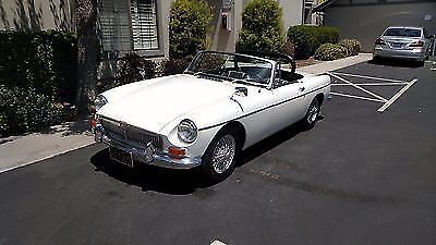 1965 MG MGB Roadster - photo 3