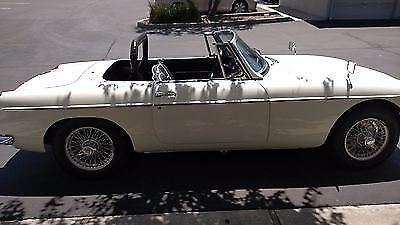 1965 MG MGB Roadster - photo 6