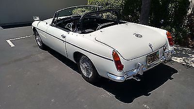 1965 MG MGB Roadster - photo 9