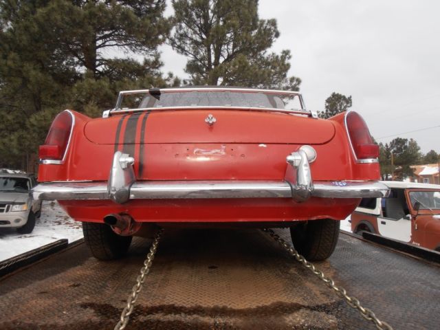1965 MG MGB - photo 2