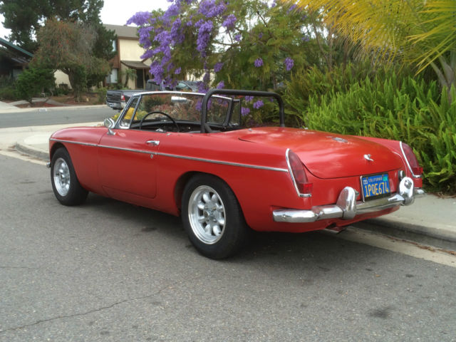 1965 MG MGB - photo 2