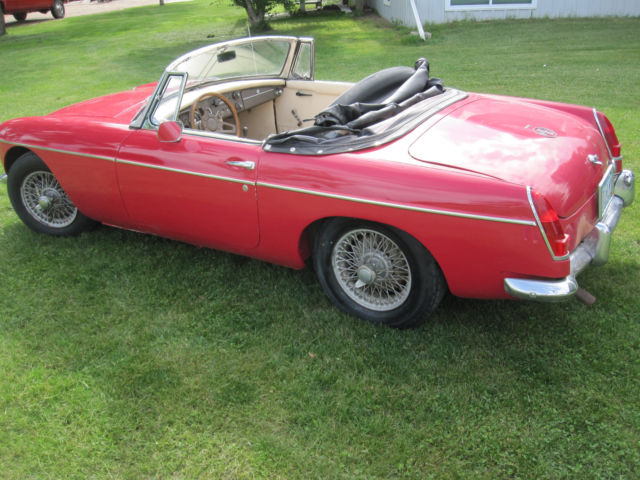 1965 MG MGB - photo 3
