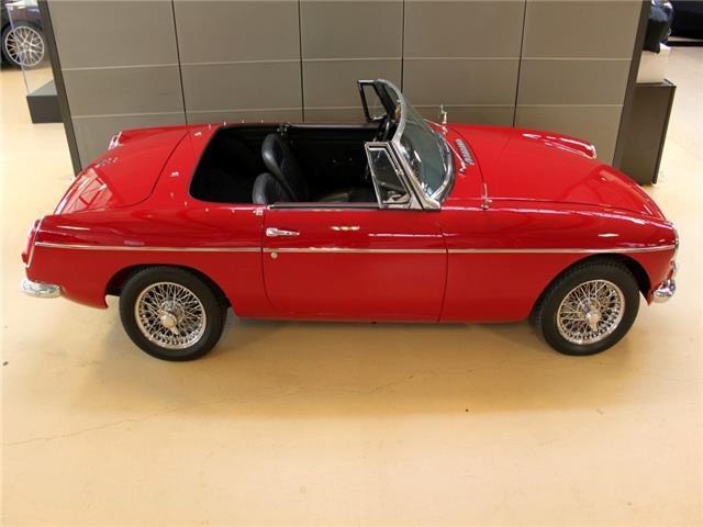 1965 MG B Series -- - photo 10