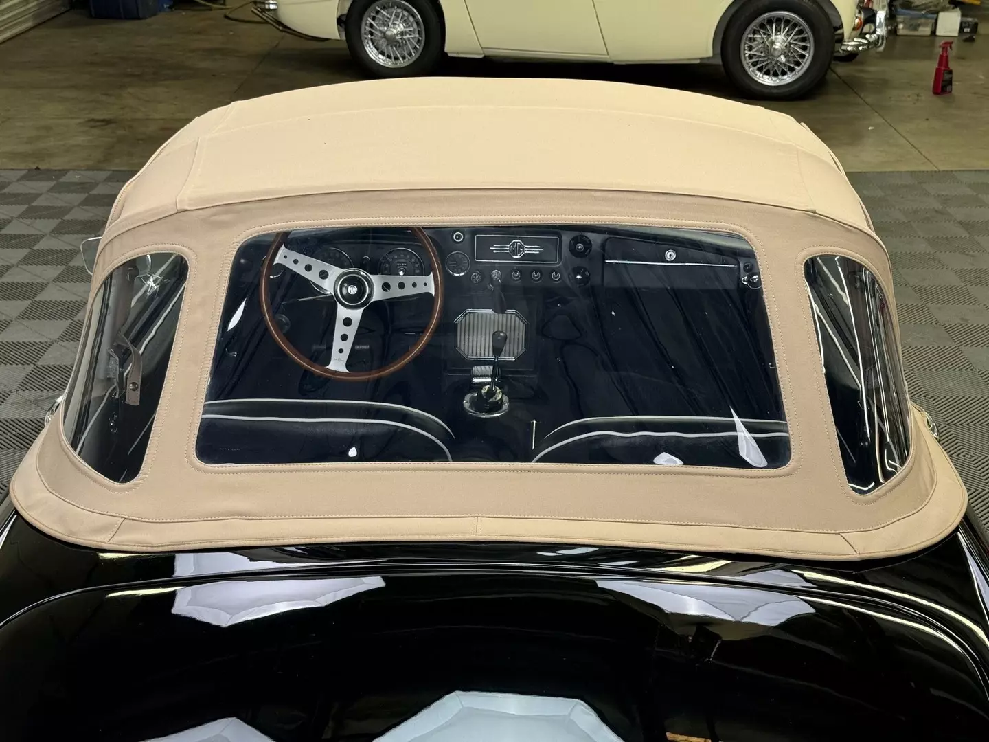 1965 MG MGB - photo 12