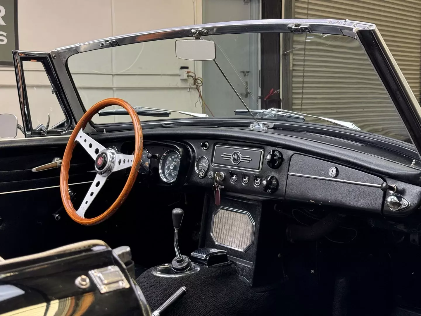 1965 MG MGB - photo 13