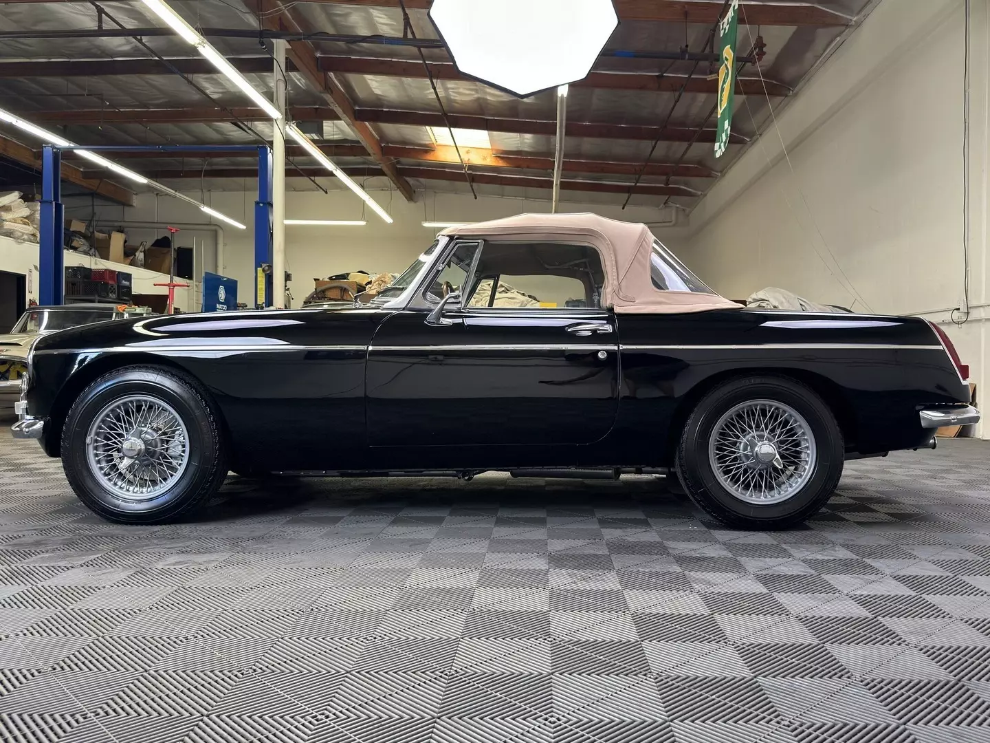 1965 MG MGB - photo 8