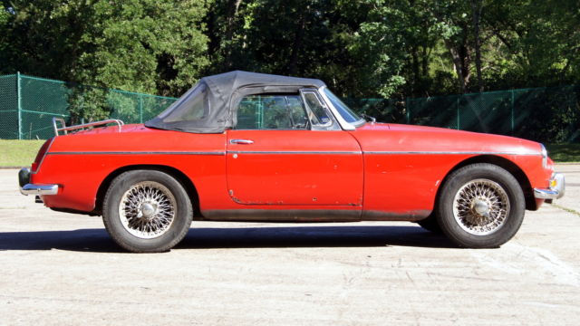 1965 MGB Roadster Roadster 1965 MG MGB Convertible