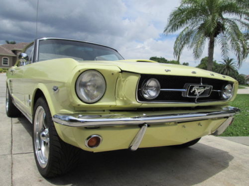 1965 Ford Mustang Pony Interior - photo 3