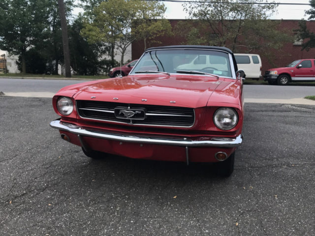 1965 Ford Mustang convertible - photo 8
