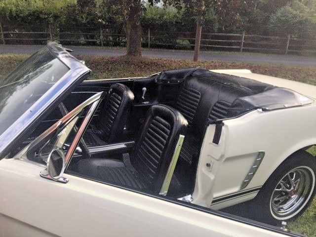 1965 Ford Mustang Convertible - photo 4