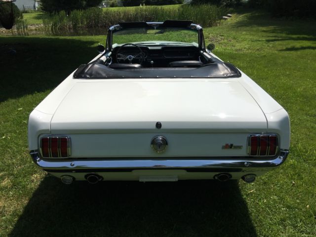 1965 Ford Mustang CONVERTIBLE 289-V-8 HURST 4 SPEED - photo 10