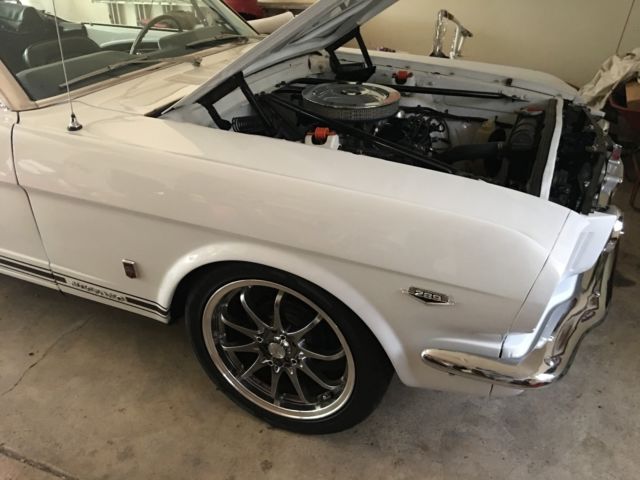 1965 Ford Mustang CONVERTIBLE 289-V-8 HURST 4 SPEED - photo 4