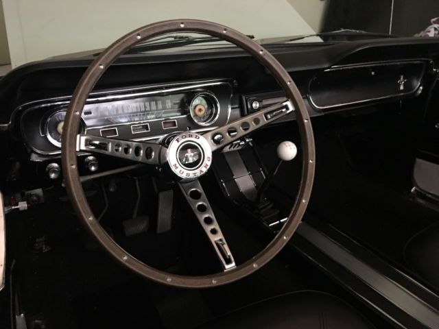 1965 Ford Mustang CONVERTIBLE 289-V-8 HURST 4 SPEED - photo 5
