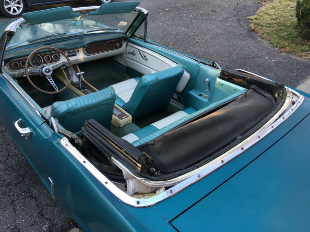 1965 Ford Mustang Pony Interior - photo 4