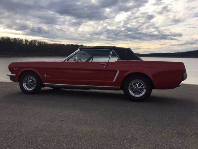 1965 mustang convertible / 64 1/2, 289 D Code car 1965 Ford Mustang