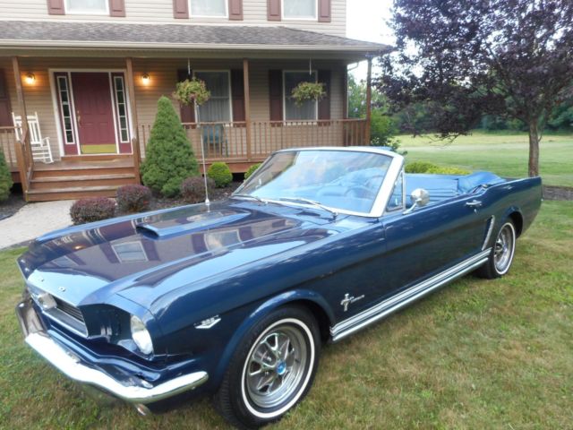 1965 Mustang Convertible, factory A code 289 4bbl, 4spd, frt disc, locking rear 1965 Ford Mustang