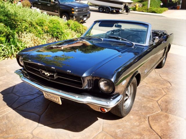 1965 Mustang convertible - Ford Racing GT40 (high output 302) crate motor. 1965 Ford Mustang