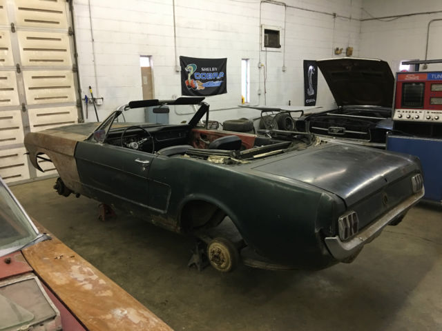 1965 MUSTANG CONVERTIBLE RARE D CODE289 V-8 4 SPEED POWER TOP CASCADE GREEN 1965 Ford Mustang