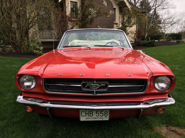 1965 Mustang Convertible V8 - Excellently Restored - 4k miles 1965 Ford Mustang Convertible