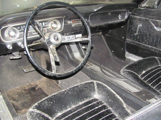 1965 Ford Mustang - photo 3