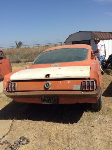 1965 Ford Mustang 2+2 coupe - photo 3