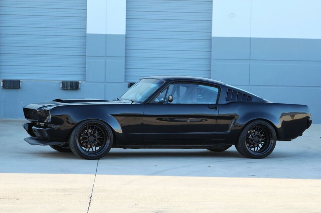 1965 Ford Mustang Widebody Pro Touring Show Car - photo 2