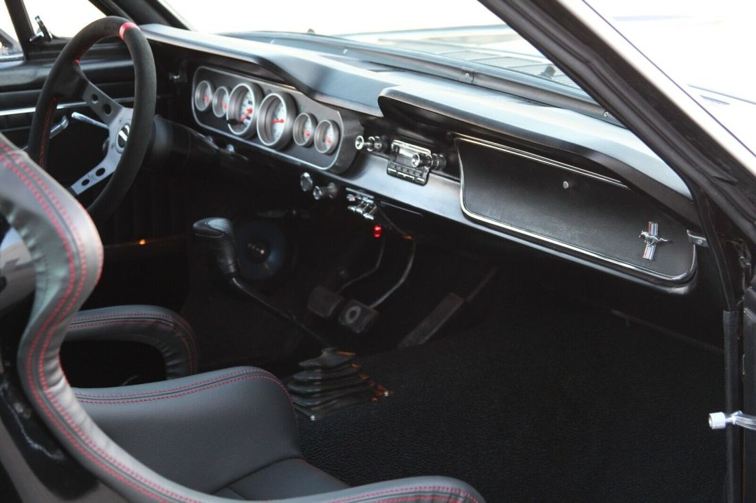 1965 Ford Mustang Widebody Pro Touring Show Car - photo 6