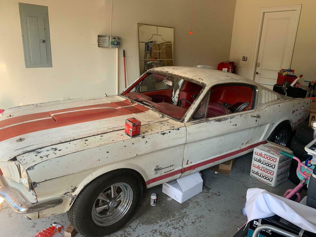 1965 Mustang Fastback Restomod w/carbon fiber hood 351 w V8 with A/C 1965 Ford Mustang