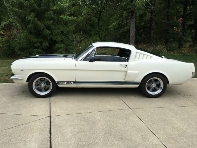 1965 Ford Mustang - photo 3