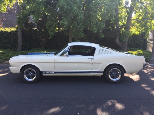 1965 Ford Mustang FASTBACK - photo 2
