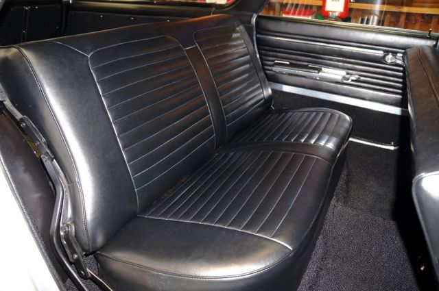 1965 Oldsmobile Custom Cruiser - photo 8